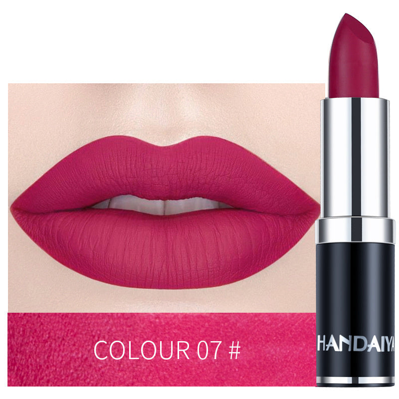 Long-Lasting Moisturizing Lipstick