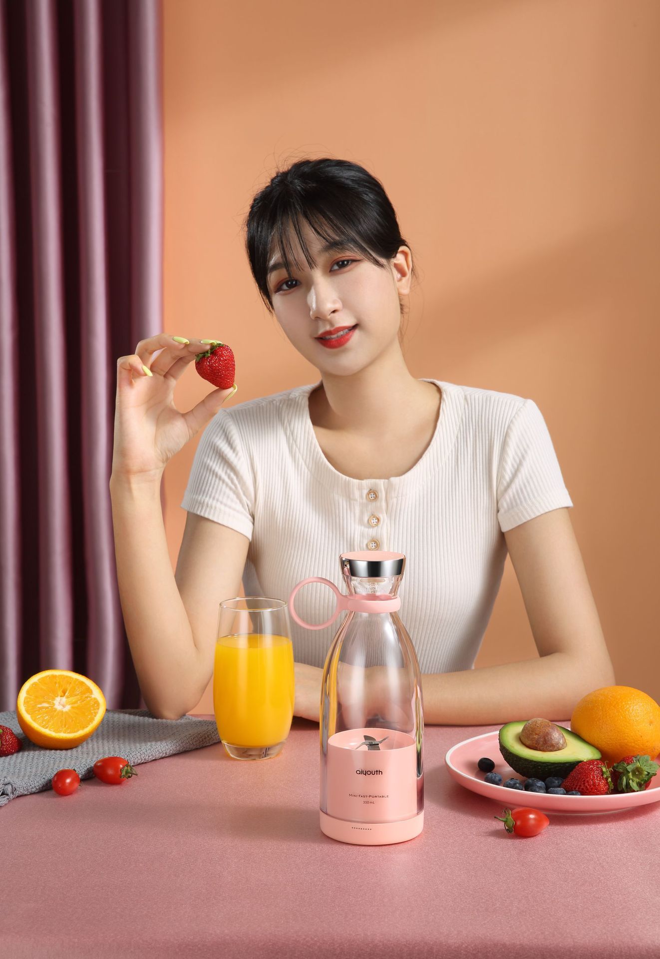 Portable Mini Electric Juicer