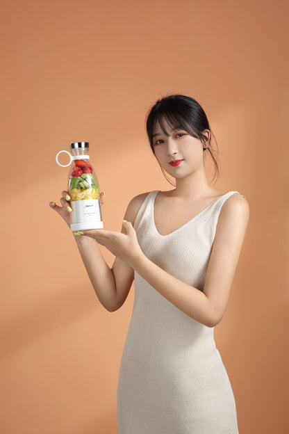 Portable Mini Electric Juicer